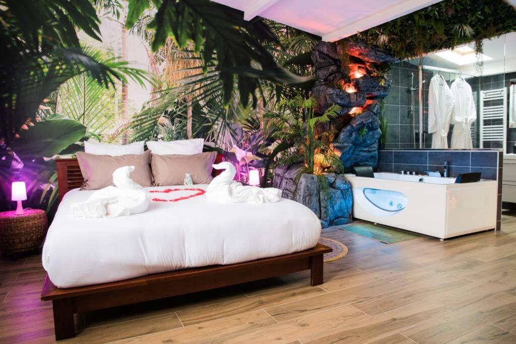 SECRET SUITE Jungle - Jacuzzi privatif - Gare RER C - Proche Paris Brétigny-sur-Orge Exterior foto